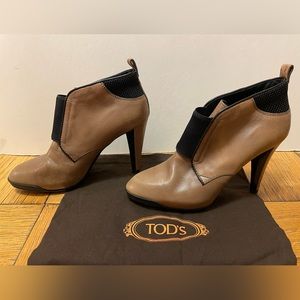 TOD’S Ankle Boots Leather Booties in Taupey Beige Vintage Size 38.5 Brand New